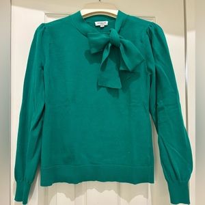 Sugar Lips Green Lightweight Sweater with Bow Accent